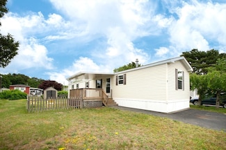 8 Alfred St, East Wareham, MA 02538