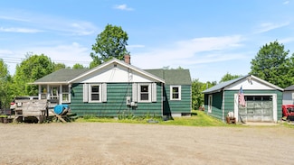 54 Middle Rd, Augusta, ME 04330