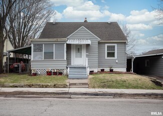 2173 Telegraph Rd, Davenport, IA 52804