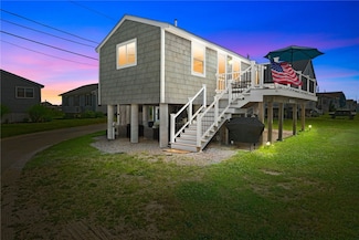 240 Cards Pond Rd, South Kingstown, RI 02879
