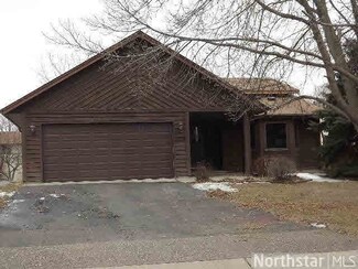 3206 3206 Marlin Ave, Vadnais Heights, MN 55127