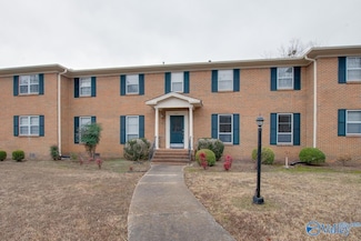 8201 Willowbrook Cir SE Unit B, Huntsville, AL 35802