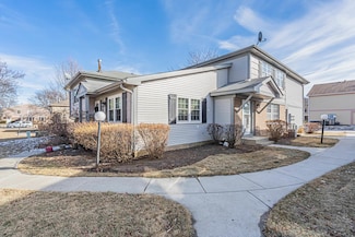 412 Muirwood Ct Unit 9B, Vernon Hills, IL 60061