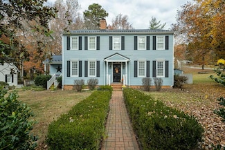 302 Monroe St, South Boston, VA 24592