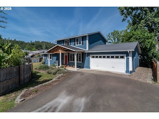 207 NE Flagg St, Roseburg, OR 97470