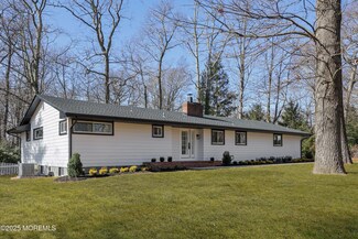 1 Robin Ct, Middletown, NJ 07748