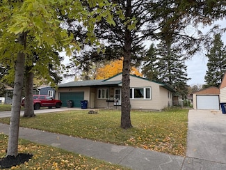 1515 19 1 2 St S, Moorhead, MN 56560