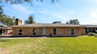 411 Schlief Dr, Belle Chasse, LA 70037