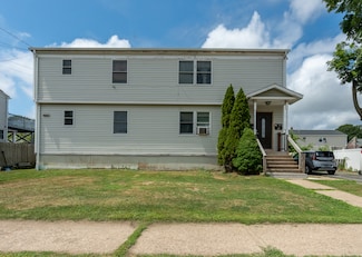 295 Bartlett St, Bridgeport, CT 06606