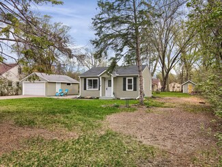 1025 90th Ave NE, Minneapolis, MN 55434