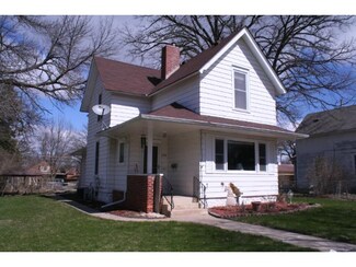 608 1st St, Kenyon, MN 55946