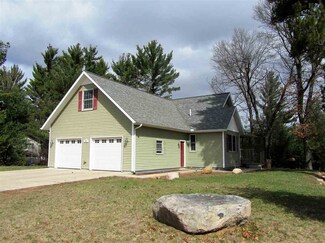 820 W Park St, Adams, WI 53910