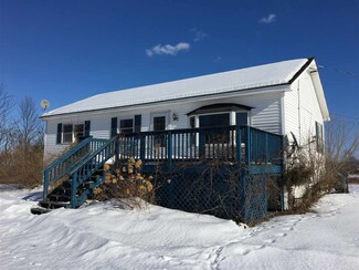 17 Kayak Rd, Grand Isle, VT 05458