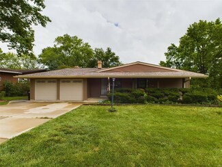 1510 Gold Leaf Dr, Saint Louis, MO 63146