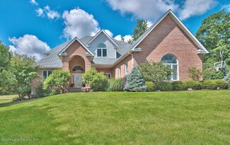 1003 Fairfield Cir, Clarks Summit, PA 18411