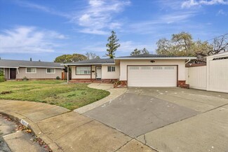 8401 East Ct, Gilroy, CA 95020