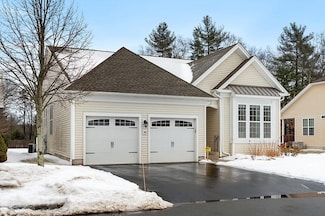 38 Sherwood Dr Unit 194, Methuen, MA 01844