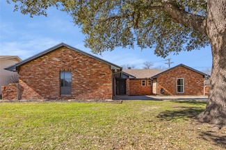 5216 South Dr, Fort Worth, TX 76132