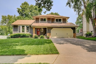 15032 Karen Cir, Omaha, NE 68137