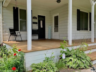 1237 S East St, Jacksonville, IL 62650