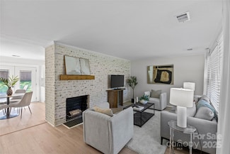 5329 Valley Forge Rd, Charlotte, NC 28210
