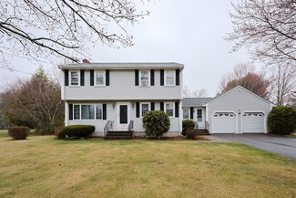 418 Dailey Dr, Franklin, MA 02038