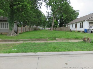 1013 S Trenton Ave, Tulsa, OK 74120