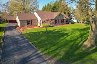 204 W Stufflebeam Dr, Rossville, IL 60963