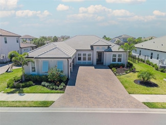 6172 Lungo Lago Dr, Sarasota, FL 34241