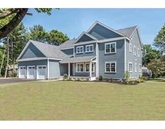 16 Fairfax Dr, Andover, MA 01810