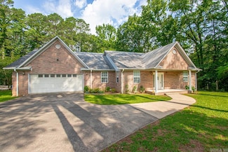 1226 Grayson Cir, Malvern, AR 72104