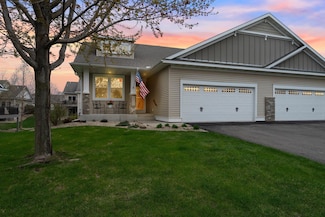 4902 Brooklyn Ln, Saint Paul, MN 55123