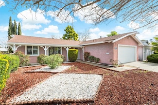 166 Lassen Cir, Vacaville, CA 95687