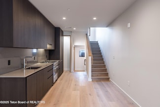 165 N Glenwood St Unit 22, Jackson, WY 83001