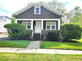 428 S Commonwealth Ave, Aurora, IL 60506
