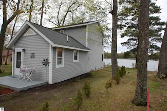 2779 Horseshoe Lake Rd, West Branch, MI 48661