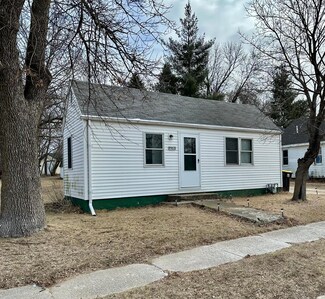 1153 Drake Ave, Windom, MN 56101