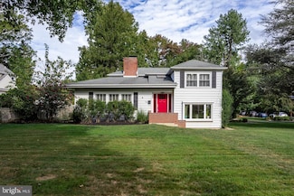 19 E Maple Ave, Moorestown, NJ 08057