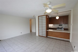 1511 Nuuanu Ave Unit 522, Honolulu, HI 96817
