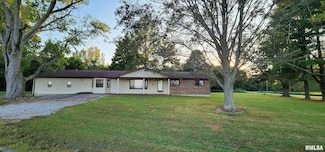 2135 Follis Rd, Jonesboro, IL 62952