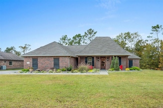 2717 E Robinwood Dr, Lake Charles, LA 70611