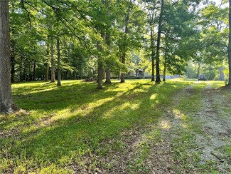 226 Pine Tract Rd, Center Township, PA