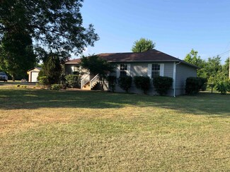 585 Murrell St, Oakland, TN 38060