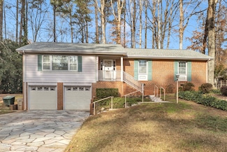 1402 Buckingham Rd, Garner, NC 27529