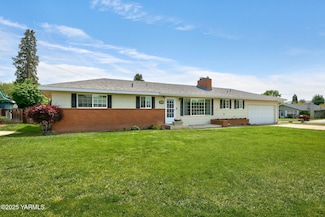 1209 S 31st Ave, Yakima, WA 98902