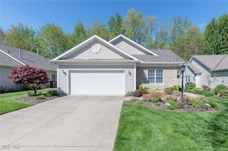33882 Maple Ridge Blvd, Avon, OH 44011