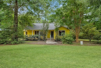 82 Claude Whiddon Dr, Quincy, FL 32352