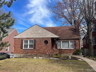 8513 Roanoke Dr, Saint Louis, MO 63121