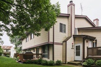 2409 Manchester Ct Unit B, Woodridge, IL 60517