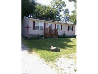 2786 Osage Ave, Akron, OH 44312